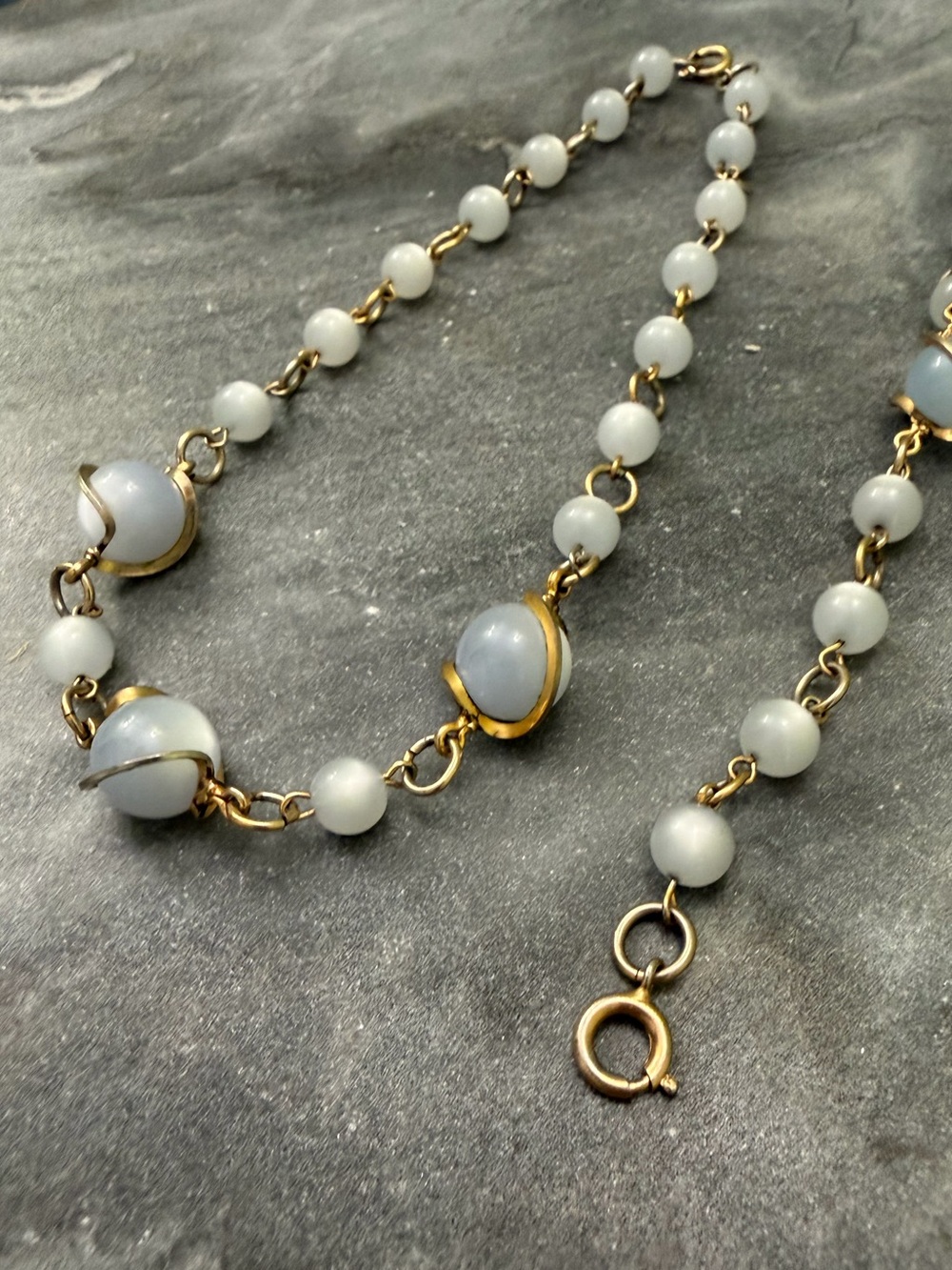 Vintage Gold Moonstone Moonglow Lucite Beaded Necklace Bracelet Set - Picture 6 of 8